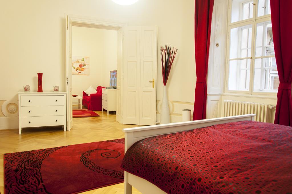 Cherry Charm Apartments Prag Zimmer foto