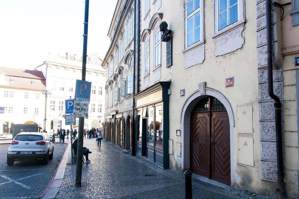 Cherry Charm Apartments Prag Zimmer foto